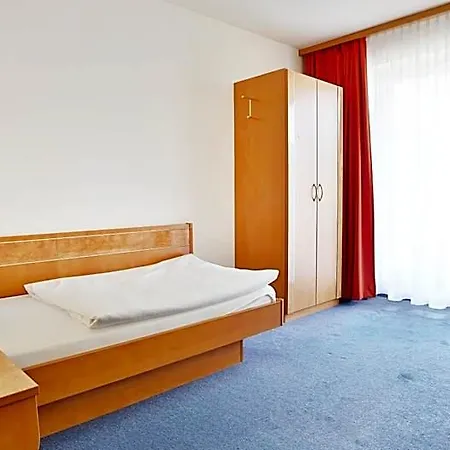 Europa 3*